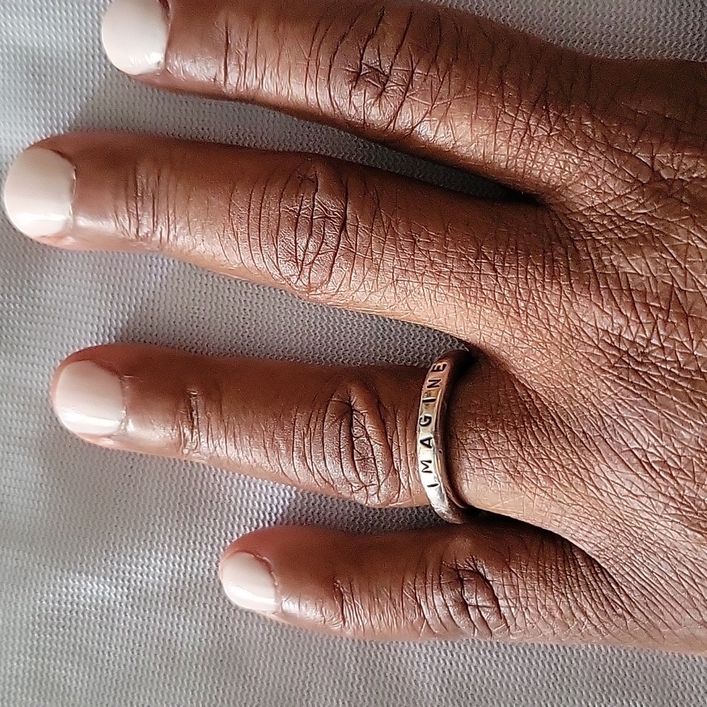 Kenneth Cole ring in sterling silver, size 5.5.